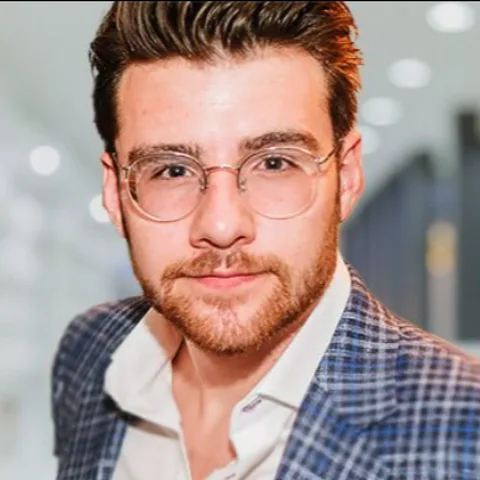Ben, Co-Founder & CFO of Solid Gold Systems